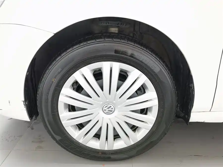 Used Volkswagen Polo 2016 1.6L automatic comfort model