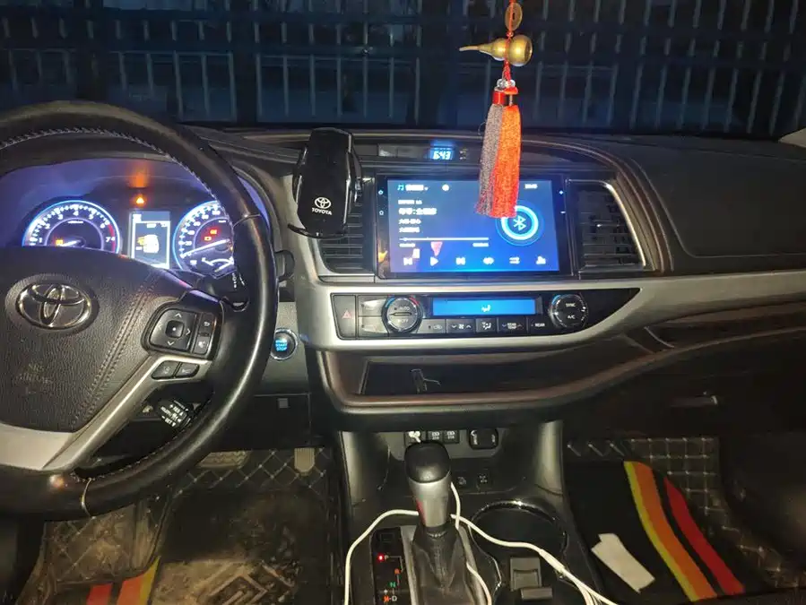 900x675_0_q87_c42_autohomecar__ChtpWGm1C0-AAaZEAAHjJmCI42Q263.jpg.webp Used Toyota Highlander 2018 2.0T four-wheel drive luxury version 7 seats National V