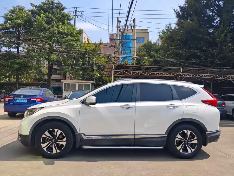 900x675_0_q87_c42_autohomecar__ChtpWGm6HHeAaHl9AAnkKf7hhL0145.jpg.webp Used Honda CR-V 2017 240TURBO CVT two-wheel drive fashion version