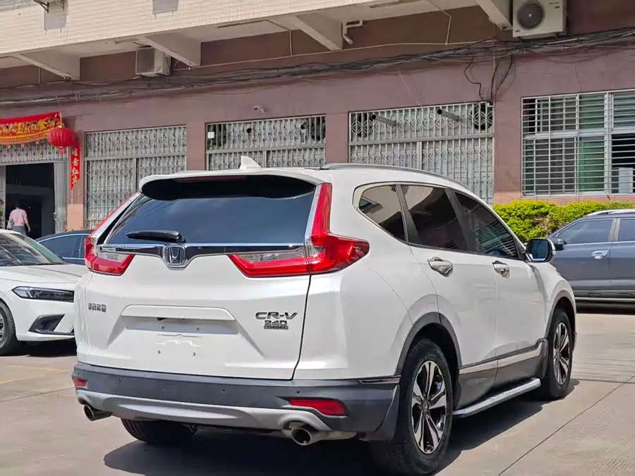 900x675_0_q87_c42_autohomecar__ChtpWGm6HHiAOVdtAAfvt-6ddhQ239.jpg.webp Used Honda CR-V 2017 240TURBO CVT two-wheel drive fashion version