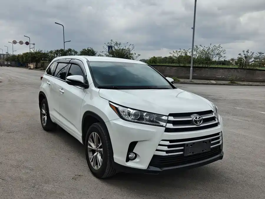 900x675_0_q87_c42_autohomecar__ChtpWGm6OaWAeJRLAAe0u-fEbIs328.jpg.webp Used Toyota Highlander 2021 2.0T four-wheel drive elite version 7 seats
