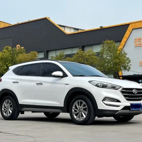 900x675_0_q87_c42_autohomecar__ChtpWGm6Q7OANxvcAAiXGInrW_U815.jpg.webp Used Hyundai Tucson 2018 1.6T dual-clutch two-wheel drive 15th anniversary special edition