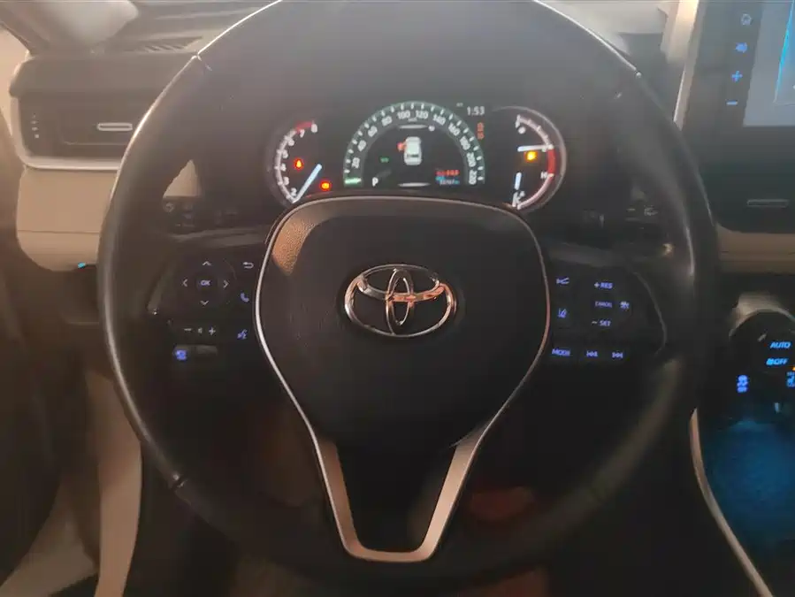 Used Toyota RAV4 Rongfang 2021 2.0L CVT two-wheel drive fashion PLUS version
