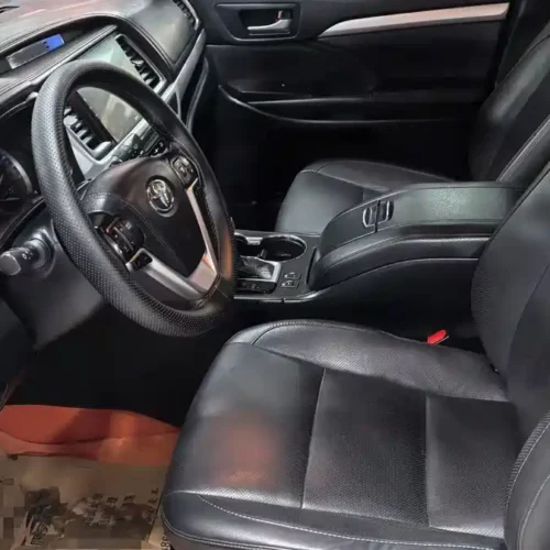 900x675_0_q87_c42_autohomecar__ChtpWGm6gs2AJ9czAARKSVtkAwQ424.jpg.webp Used Toyota Highlander 2021 2.0T four-wheel drive luxury version 7 seats