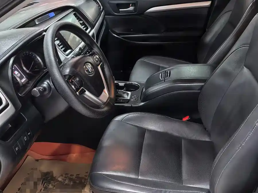 900x675_0_q87_c42_autohomecar__ChtpWGm6gs2AJ9czAARKSVtkAwQ424.jpg.webp Used Toyota Highlander 2021 2.0T four-wheel drive luxury version 7 seats