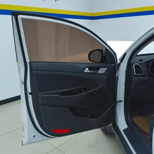 900x675_0_q87_c42_autohomecar__ChtpWGm708GAA64qAAEeLvwRXoU849.jpg.webp Used Hyundai Tucson 2019 280TGDi dual-clutch two-wheel drive fashion version National VI