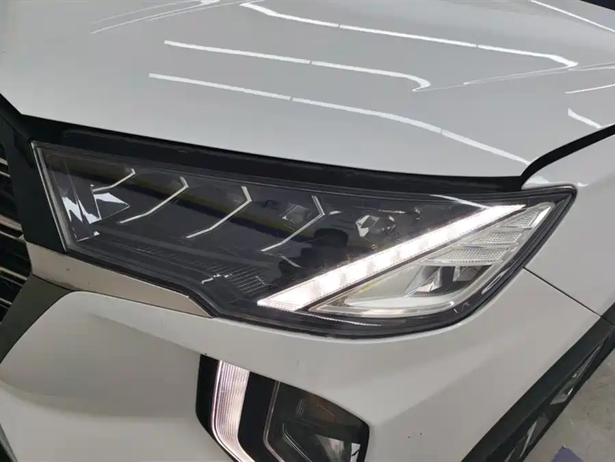 900x675_0_q87_c42_autohomecar__ChtpWGm750KAXCDuAAE-9rgYxa8828.jpg.webp Used Hyundai Tucson 2020 280TGDi 2WD GLS Fashion Edition National VI