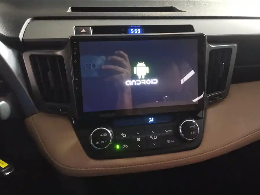 Used Toyota RAV4 Rongfang 2019 2.0L CVT two-wheel drive Pioneer Edition National V