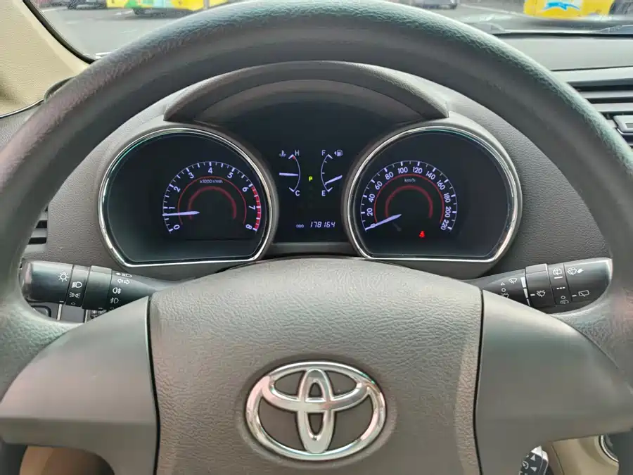 900x675_0_q87_c42_autohomecar__ChtpWGm7Vu2AG-wcAAbaZf2BMiA398.jpg.webp Used Toyota Highlander 2013 2.7L 2WD 5-seat Purple Gold Edition