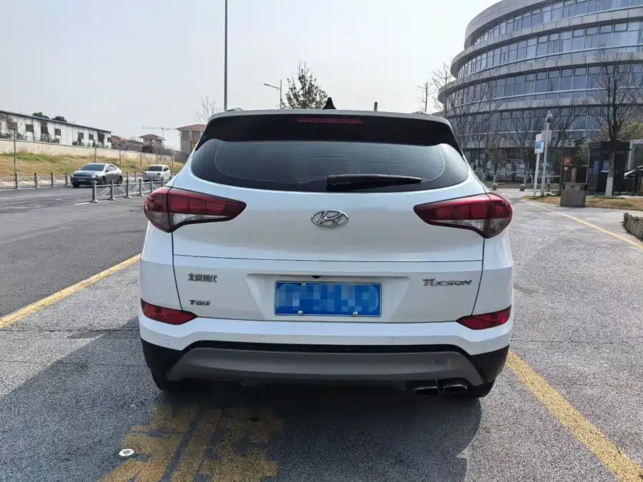 Used Hyundai Tucson 2018 1.6T dual-clutch two-wheel drive 15th anniversary special edition