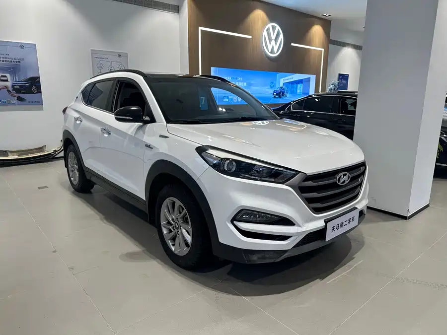 Used Hyundai Tucson 2018 1.6T dual-clutch two-wheel drive 15th anniversary special edition