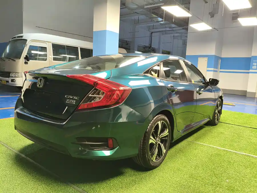 Used Honda Civic 2016 220TURBO CVT Premium Edition