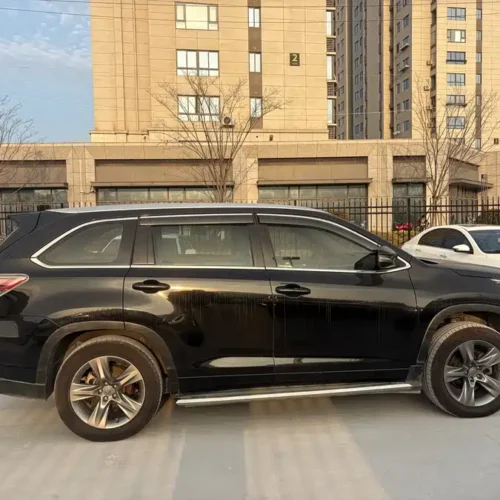 900x675_0_q87_c42_autohomecar__ChtpWGmBtNWAOwVtAAsR5P42bl0095.jpg.webp Used Toyota Highlander 2015 2.0T four-wheel drive luxury version 7 seats