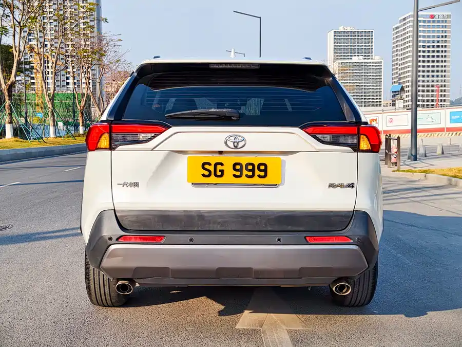Used Toyota RAV4 Rongfang 2020 2.0L CVT two-wheel drive fashion version