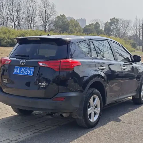 900x675_0_q87_c42_autohomecar__ChtpWGmJVsmAMpPOAAjH6JP-SNw659.jpg.webp Used Toyota RAV4 Rongfang 2015 2.5L automatic four-wheel drive elite version