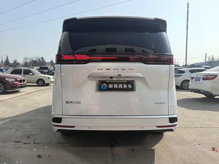 900x675_0_q87_c42_autohomecar__ChtpWGmJkYGAHb_iAARDB7ydcd8294.jpg.webp Used Denza D9 2024 DM-i 980 four-wheel drive premium model