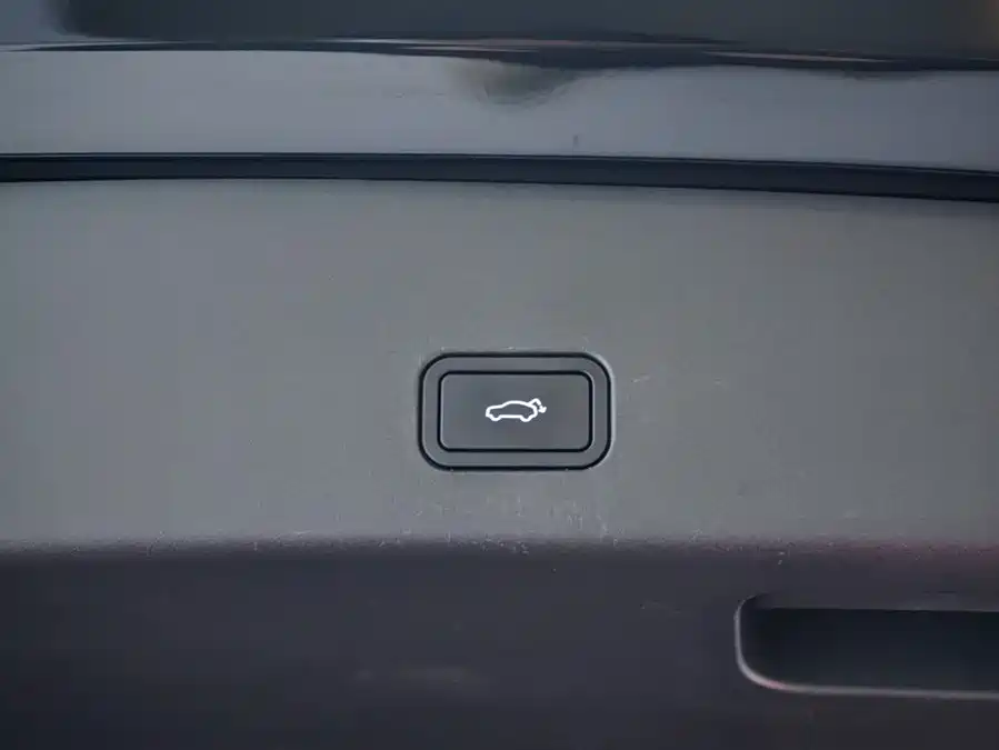 900x675_0_q87_c42_autohomecar__ChtpWGmJoyCAWRz6AADFQCrB2WA602.jpg.webp Used Zeekr 001 2023 WE version 86kWh