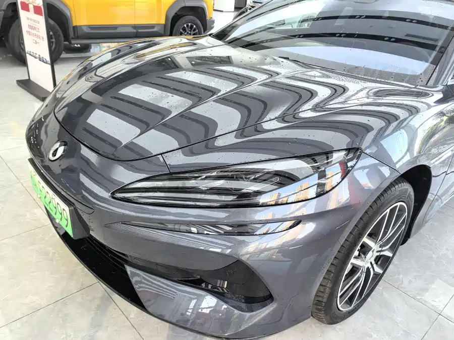 Used Denza Z9 2024 1100km four-wheel drive Max version