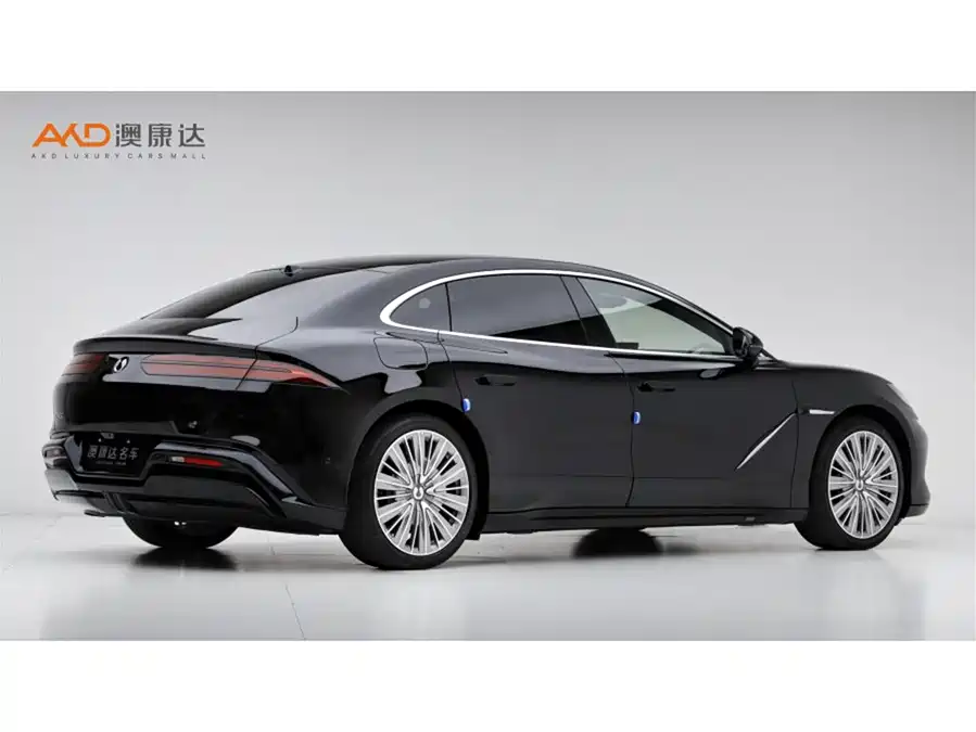 900x675_0_q87_c42_autohomecar__ChtpWGmcTxaAcMcwAAD51LEiYLk152.jpg.webp Used Denza Z9 2024 1100km four-wheel drive Ultra version