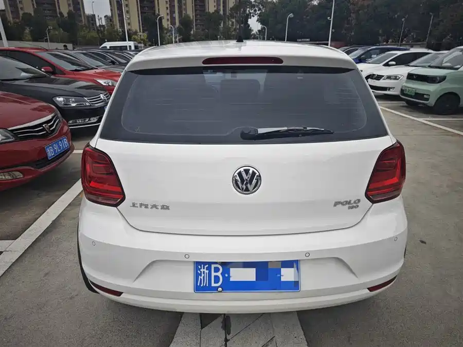 Used Volkswagen Polo 2016 1.6L automatic comfort model