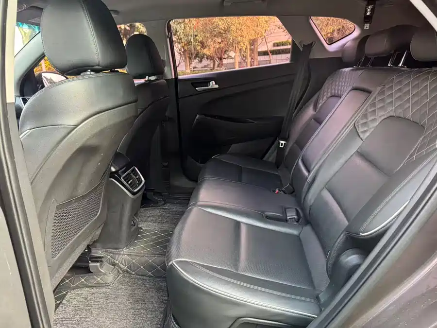 Used Hyundai Tucson 2019 280TGDi dual-clutch two-wheel drive smart connected version National V