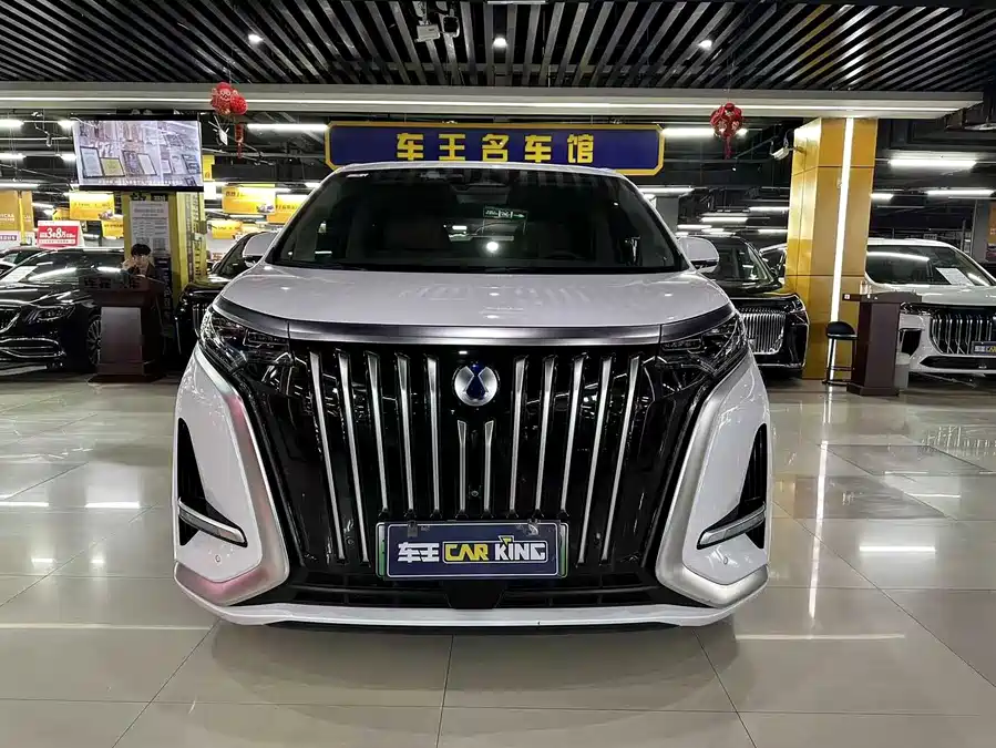 900x675_0_q87_c42_autohomecar__ChtpWGmhs8aALEEmAAPu9keJaw0130.jpg.webp Used Denza D9 2022 EV 600 four-wheel drive flagship model