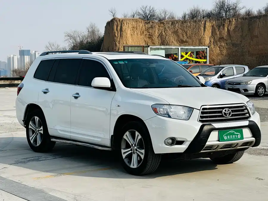 900x675_0_q87_c42_autohomecar__ChtpWGmib8SAfBuyAAnZOGZx1fs413.jpg.webp Used Toyota Highlander 2009 2.7L 2WD 7-seat luxury version