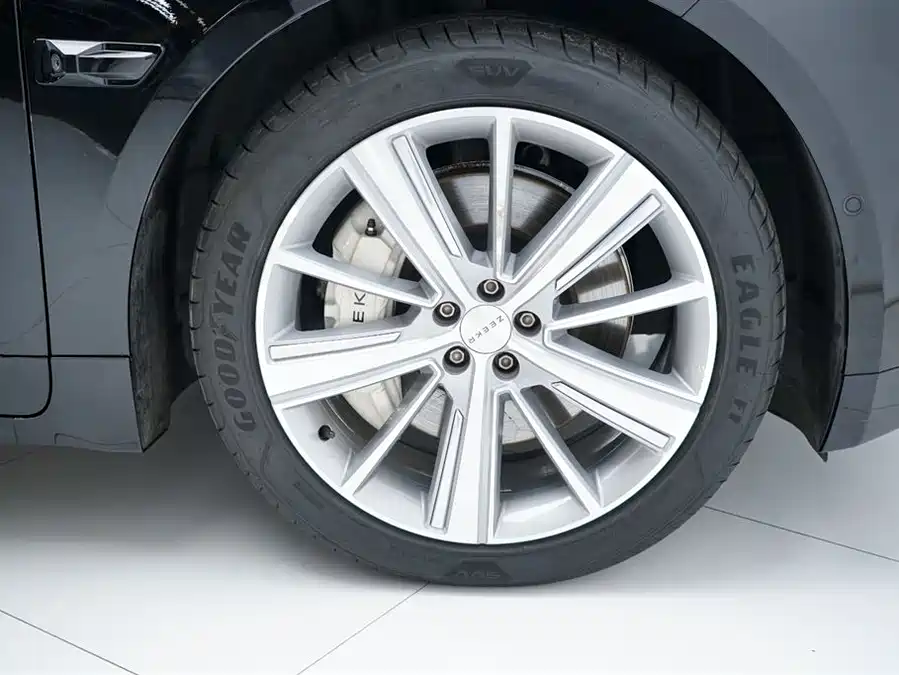 900x675_0_q87_c42_autohomecar__ChtpWGmicfaAdOmVAAFu_3ym2W4145.jpg.webp Used Zeekr 001 2023 WE version 86kWh