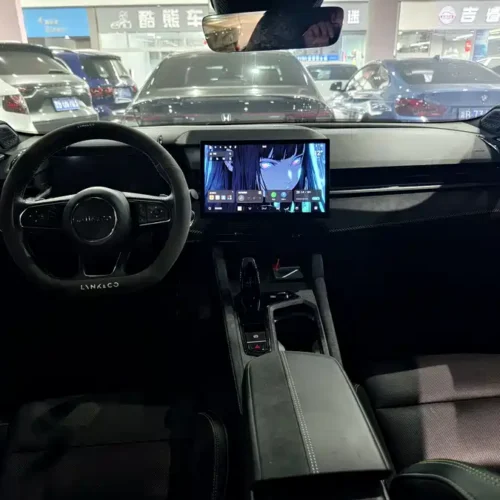 900x675_0_q87_c42_autohomecar__ChtpWGmifJ6ADUEgAAUSdB5l720481.jpg.webp Used Lynk & Co 03 2023 1.5TD DCT Pro