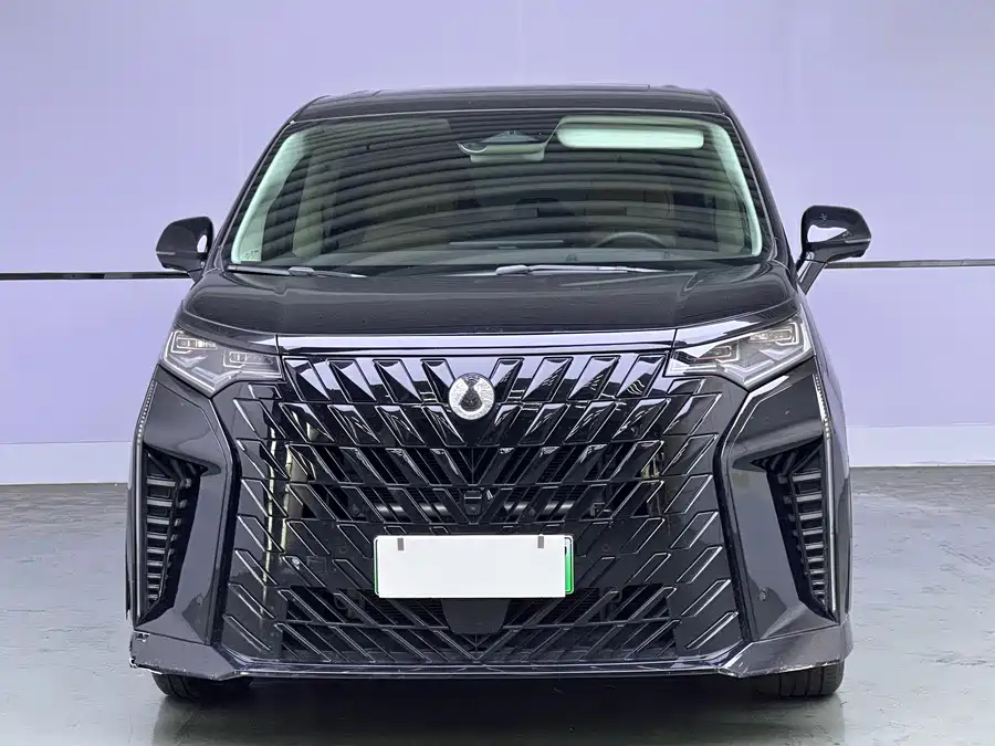 900x675_0_q87_c42_autohomecar__ChtpWGmj5-6AOoDwAAmy-GzJcf0438.jpg.webp Used Denza D9 2024 DM-i 980 four-wheel drive premium model