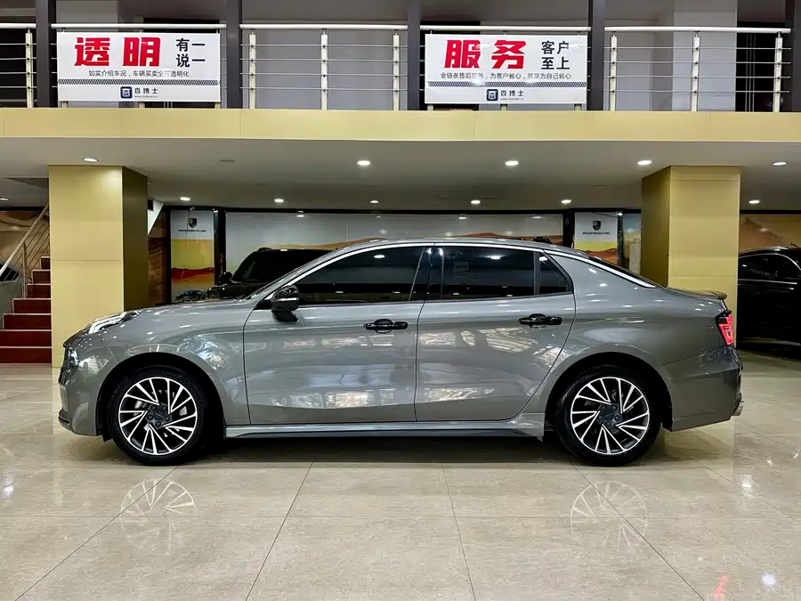 900x675_0_q87_c42_autohomecar__ChtpWGmkI6-AVNZMAAn0Qx41mUw971.jpg.webp Used Lynk & Co 03 2021 1.5TD DCT Plus