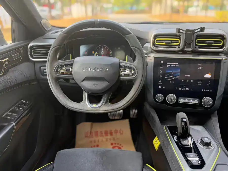 900x675_0_q87_c42_autohomecar__ChtpWGmlCGGAC9nGAAb05YGvFgI864.jpg.webp Used Lynk & Co 03 2021 03+ 2.0TD Automatic Wind Control Edition