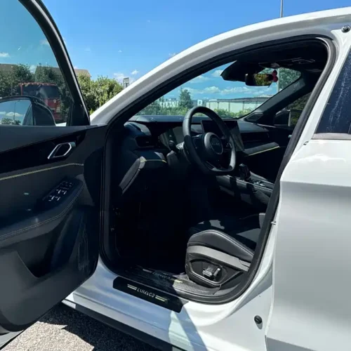 900x675_0_q87_c42_autohomecar__ChtpWGmlCVKAJ9TbAAf3Rd6Tfjw021.jpg.webp Used Lynk & Co 03 2023 1.5TD DCT Pro