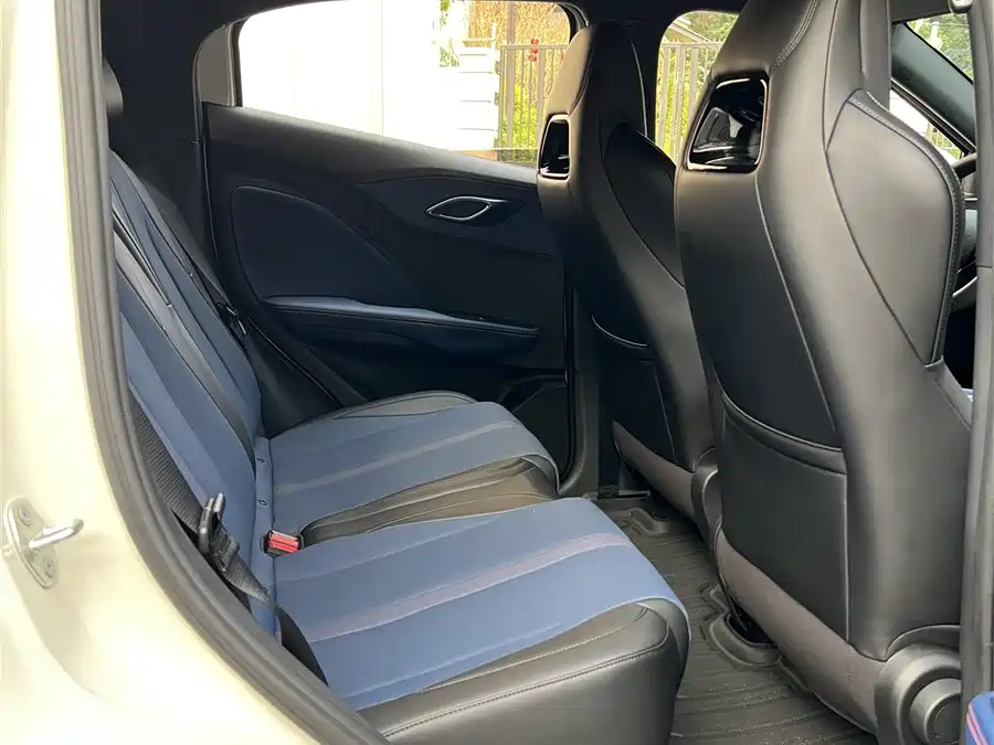 900x675_0_q87_c42_autohomecar__ChtpWGmm0XeABtbnAAKwkYc0w7U259.jpg.webp Used BYD Seagull 2025 305km active version