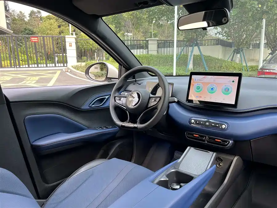 900x675_0_q87_c42_autohomecar__ChtpWGmm0XiAaDEFAAKSZFPbPw4793.jpg.webp Used BYD Seagull 2025 305km active version