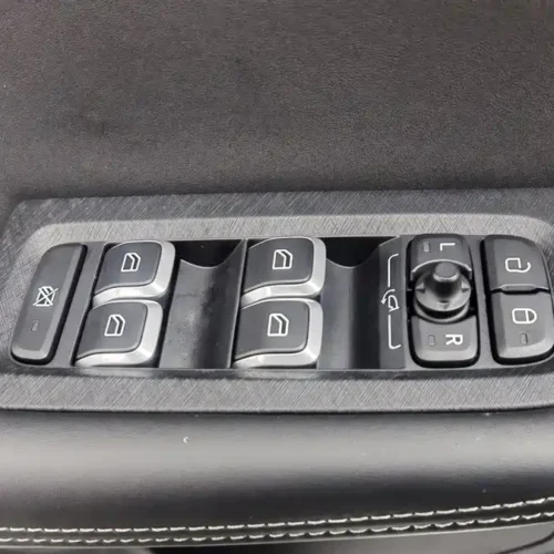 900x675_0_q87_c42_autohomecar__ChtpWGmmPEmANK_RAAKBtTsclec715.jpg.webp Used Lynk & Co 03 2023 2.0TD DCT Pro