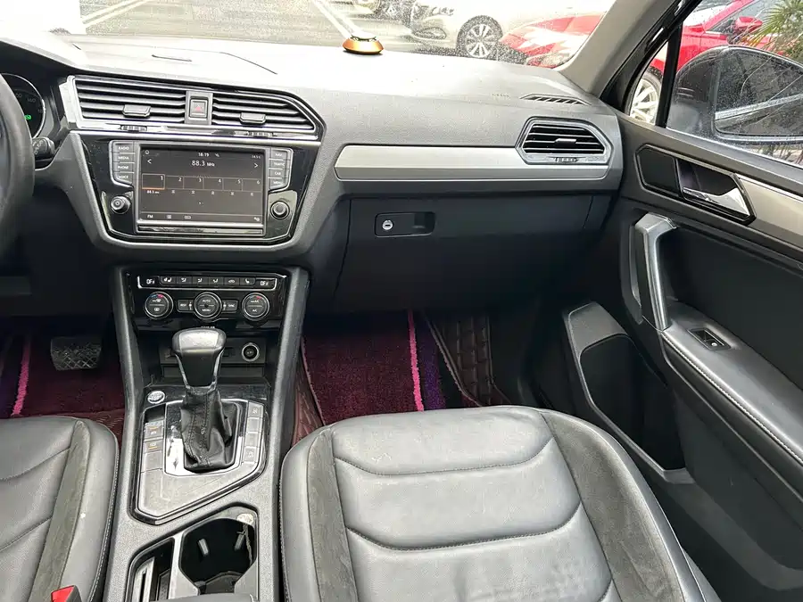 Used Volkswagen Tiguan L 2018 330TSI automatic two-wheel drive luxury version