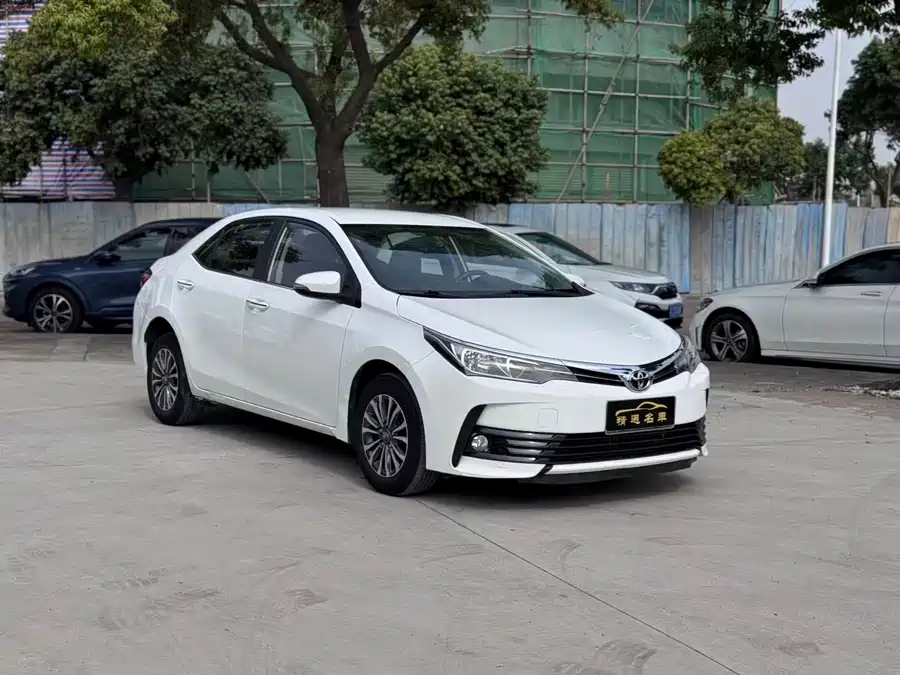 Used Toyota Corolla 2017 facelift 1.2T S-CVT GL