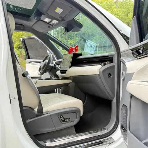 900x675_0_q87_c42_autohomecar__ChtpWGmmlEeASQoTAAlX4KiaCW0885.jpg.webp Used Zeekr 009 2022 WE version