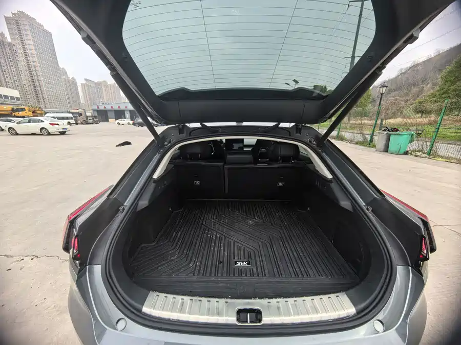 900x675_0_q87_c42_autohomecar__ChtpWGmn7IqAVfnkAAbgnzHYMxc961.jpg.webp Used Zeekr 001 2022 model super long battery life single motor WE version