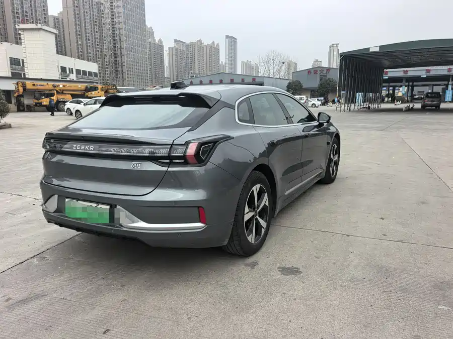 900x675_0_q87_c42_autohomecar__ChtpWGmn7JiATj97AAgNvGSL3H4456.jpg.webp Used Zeekr 001 2022 model super long battery life single motor WE version