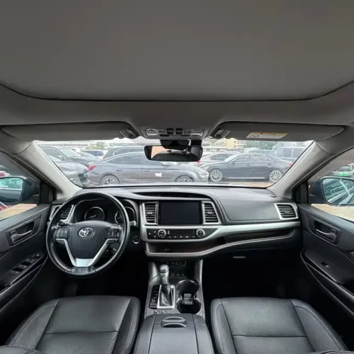 Used Toyota Highlander 2018 2.0T four-wheel drive premium version