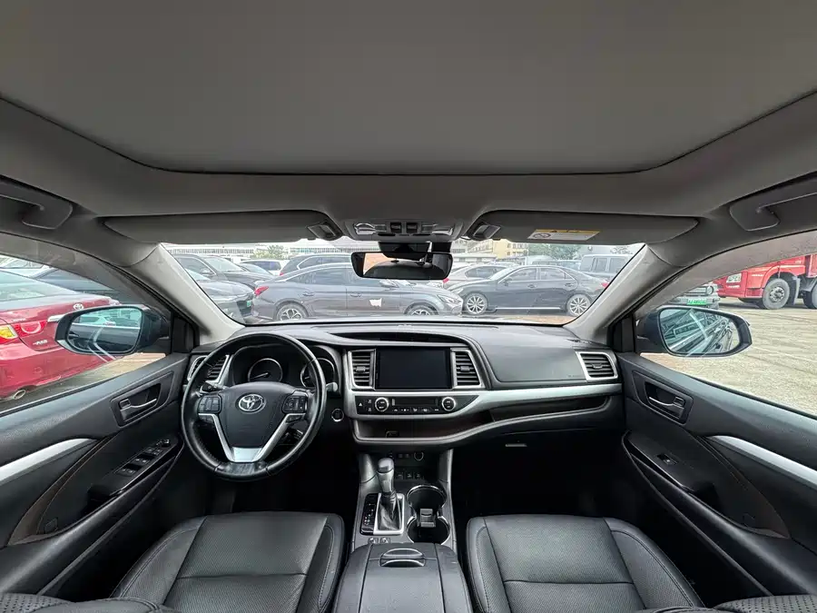 Used Toyota Highlander 2018 2.0T four-wheel drive premium version