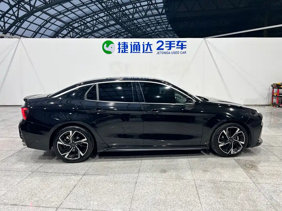 900x675_0_q87_c42_autohomecar__ChtpWGmo4bCAWINtAAx5kcamd7c493.jpg.webp Used Lynk & Co 03 2023 1.5TD DCT Pro