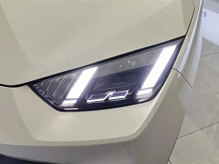 900x675_0_q87_c42_autohomecar__ChtpWGmpVoCAON_EAADhfTcUnzs525.jpg.webp Used BYD Seagull 2023 Free Edition