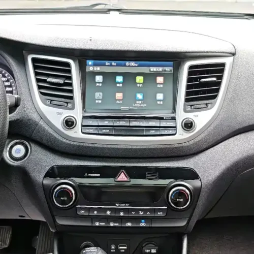 900x675_0_q87_c42_autohomecar__ChtpWGmpYimALViJAAMetgKsxaw613.jpg.webp Used Hyundai Tucson 2015 1.6T dual-clutch two-wheel drive intelligent model