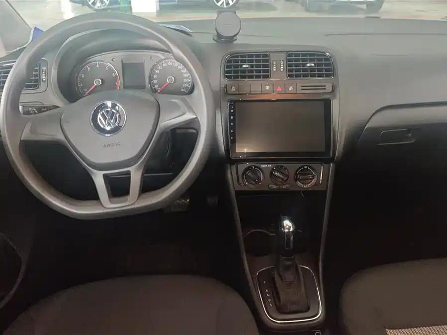 Used Volkswagen Polo 2018 1.5L automatic safe driving model
