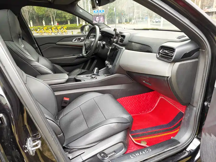 900x675_0_q87_c42_autohomecar__ChtpWGmppiOAdmg2AAgp79obah0610.jpg.webp Used Lynk & Co 03 2021 1.5TD DCT Pro