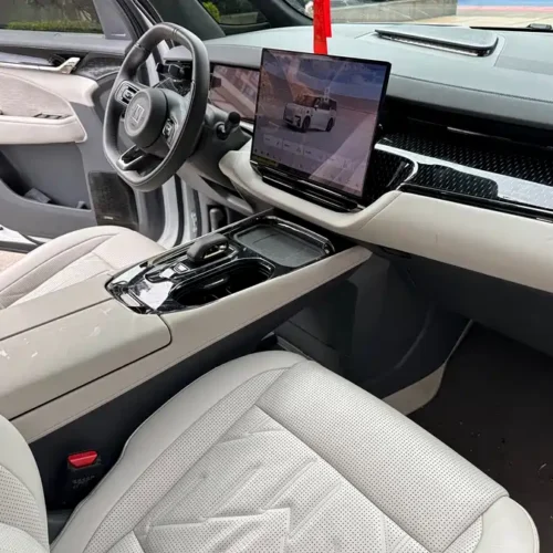 900x675_0_q87_c42_autohomecar__ChtpWGmqUH-Ab6IfAAqq5VZDclU507.jpg.webp Used Zeekr 009 2024 seven-seat aisle version four-wheel drive 108kWh