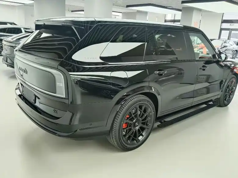 900x675_0_q87_c42_autohomecar__ChtpWGmr032AQMslAAIte-ztg5A871.jpg.webp Used Zeekr 9X 2025 Hyper Edition 70kWh